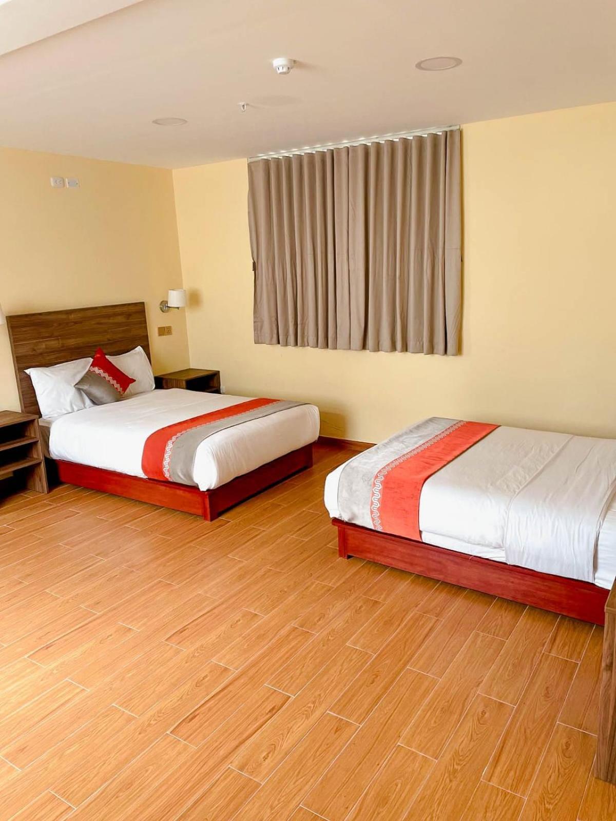 Sm Hotel Plus Lima Buitenkant foto